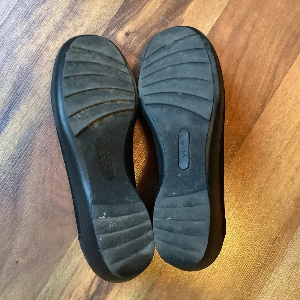 Yuu Size 8 Ashlay Black Stretchy Fabric Slip On Wedge Shoes - Picture 11 of 11